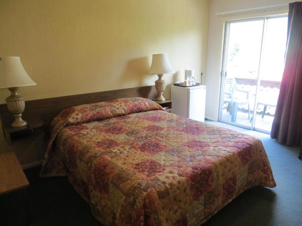 Harrison Village Motel Harrison Hot Springs Quarto foto