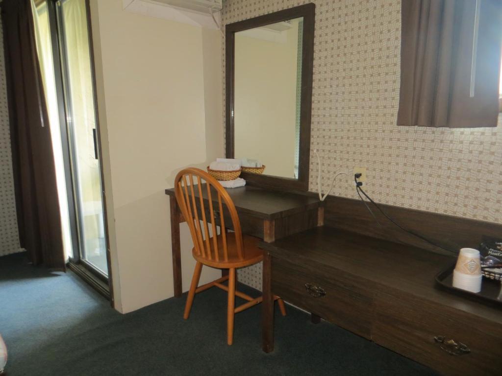 Harrison Village Motel Harrison Hot Springs Quarto foto
